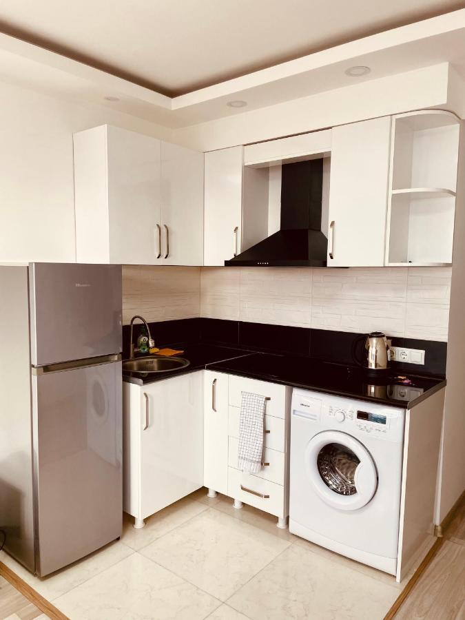 Sea View Apartments Orbi Beach Tower บาทูมิ ภายนอก รูปภาพ